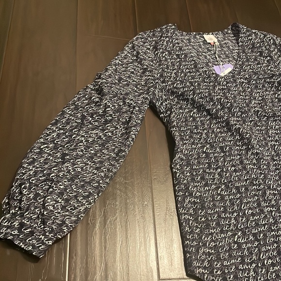 CAbi Te Amo Blouse - Picture 5 of 8